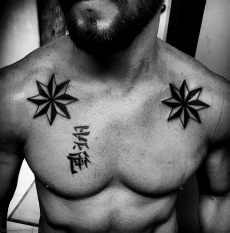 tatuajes en el pecho y brazo para hombres|25 fotos con ideas de Tatuajes en el pecho para。